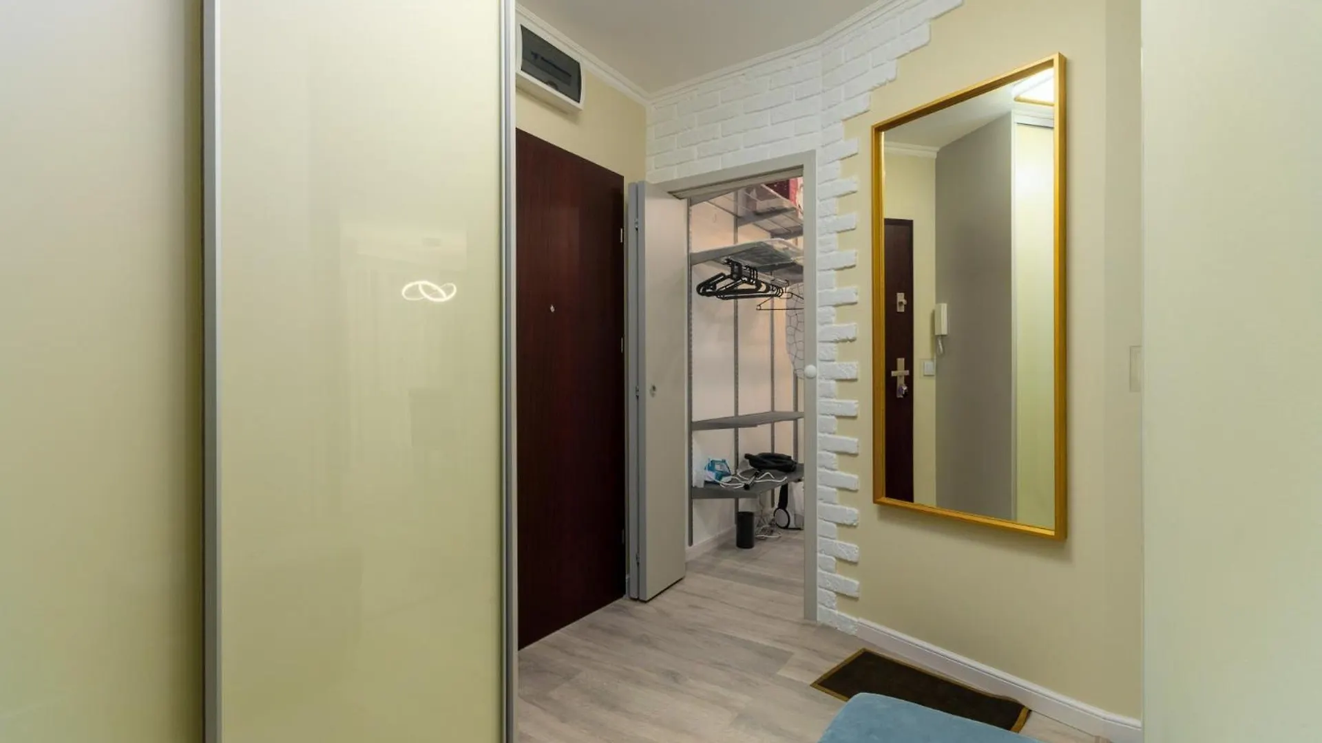 Feels Like Home Premium Apartment Wroclaw