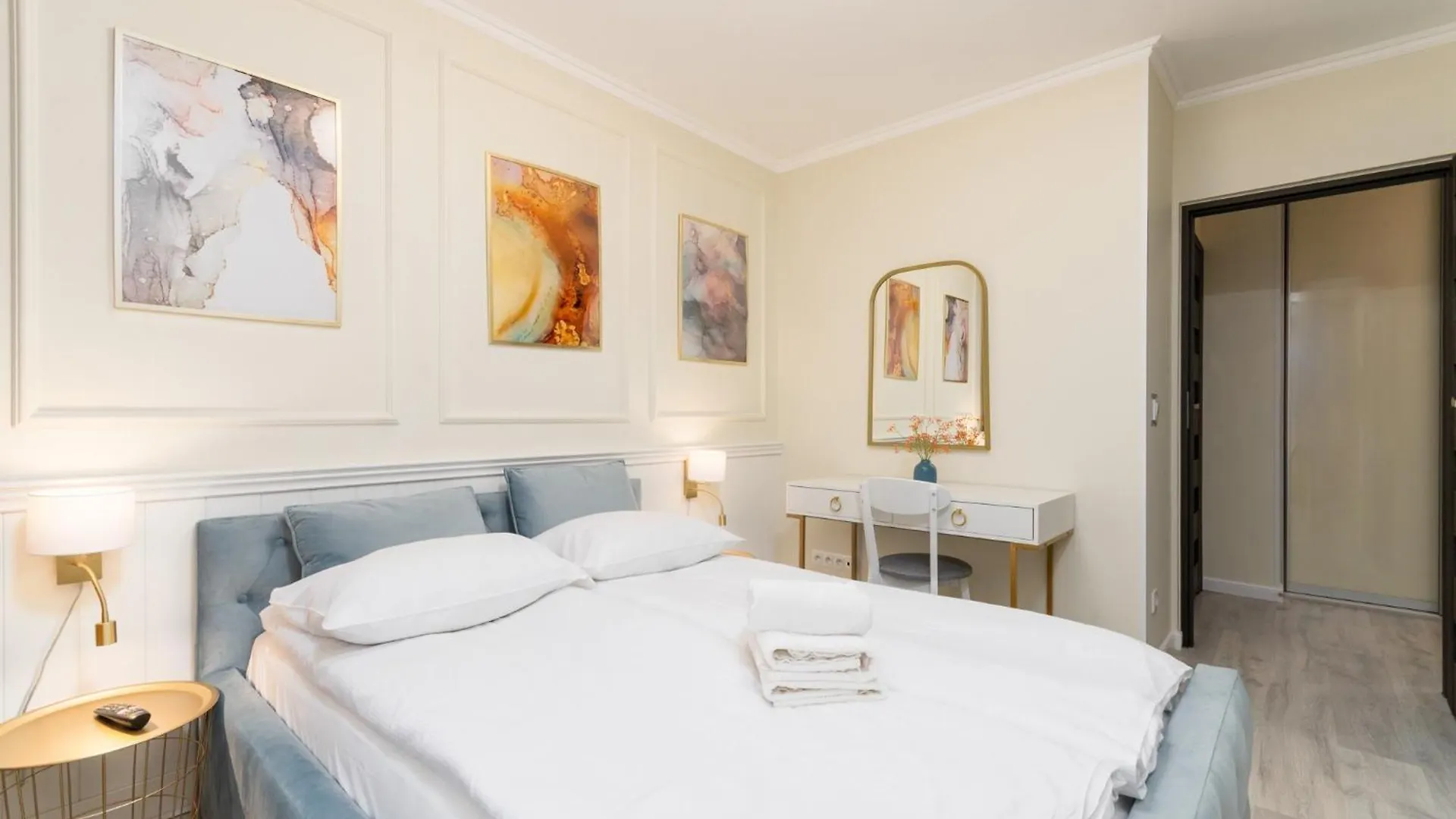 Feels Like Home Premium Apartment Wroclaw Poland